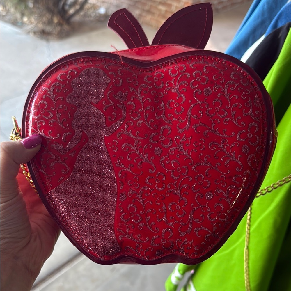 Snow White Disney Apple Bag